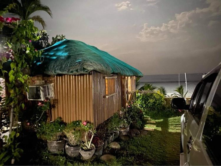 Holiday home Seabreeze Beachfront And New Management *