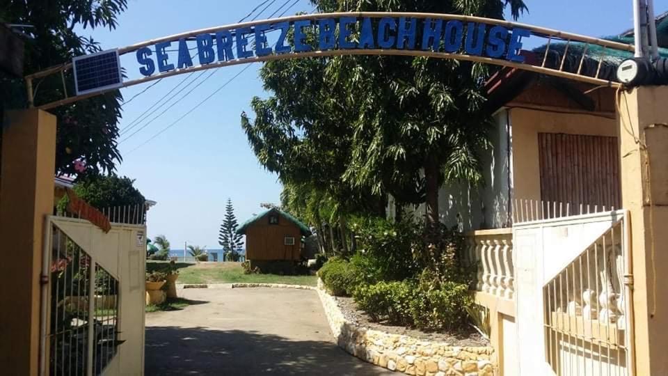 Holiday home Seabreeze Beachfront And New Management San Juan (La Union)