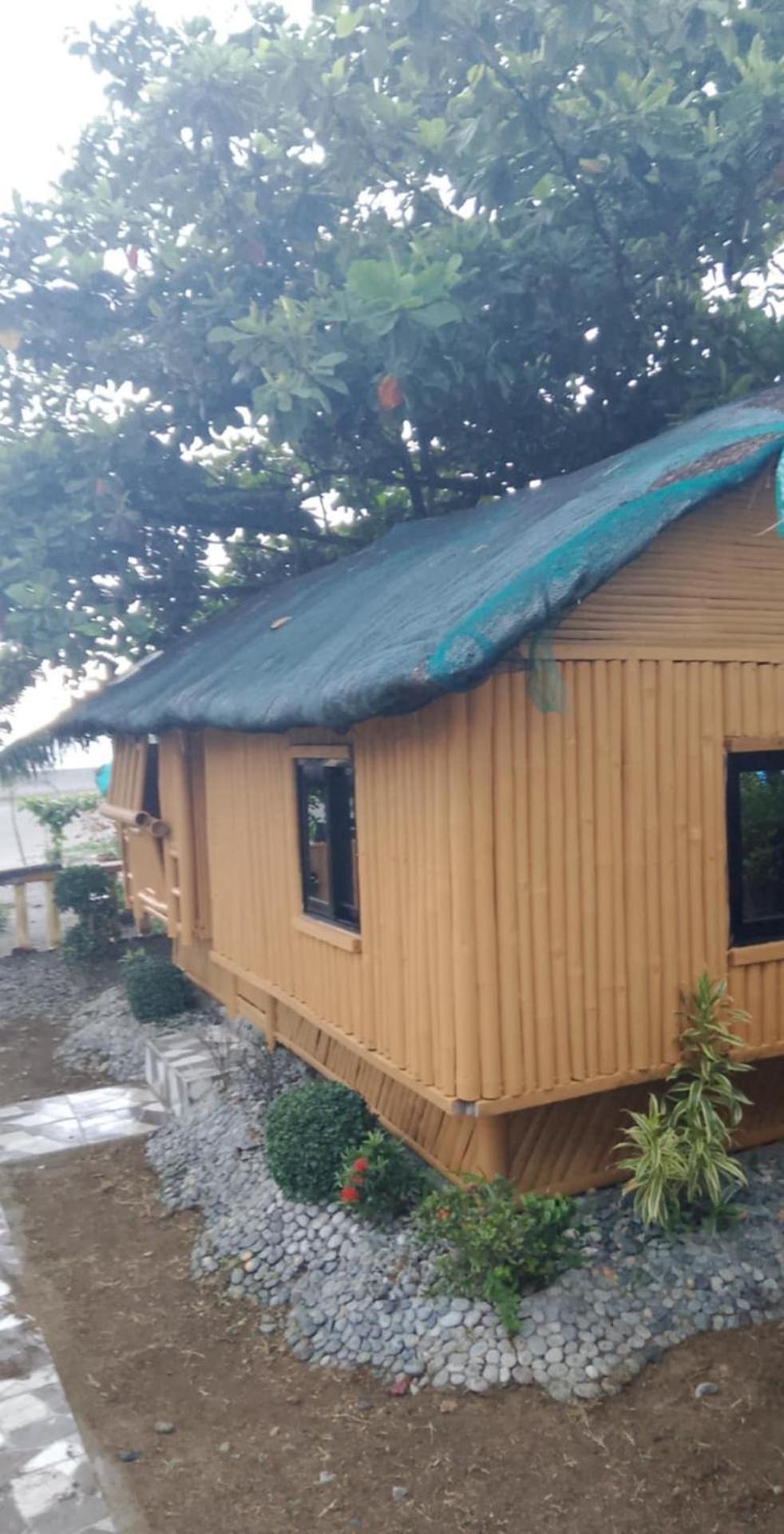 Seabreeze Beachfront And New Management Holiday home San Juan (La Union)